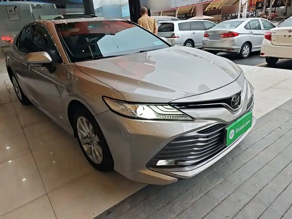 Toyota Camry 2019 Facelift 2.0G Luxury Edition фото 4