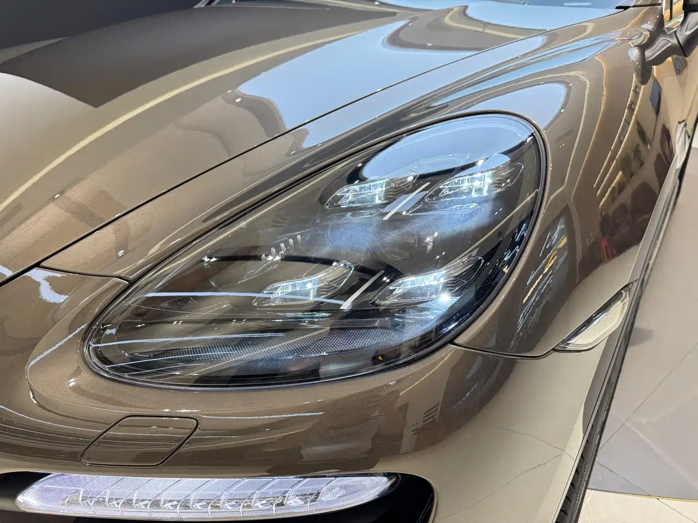 Porsche Cayenne 2014 Cayenne Platinum Edition 3.0T фото 26
