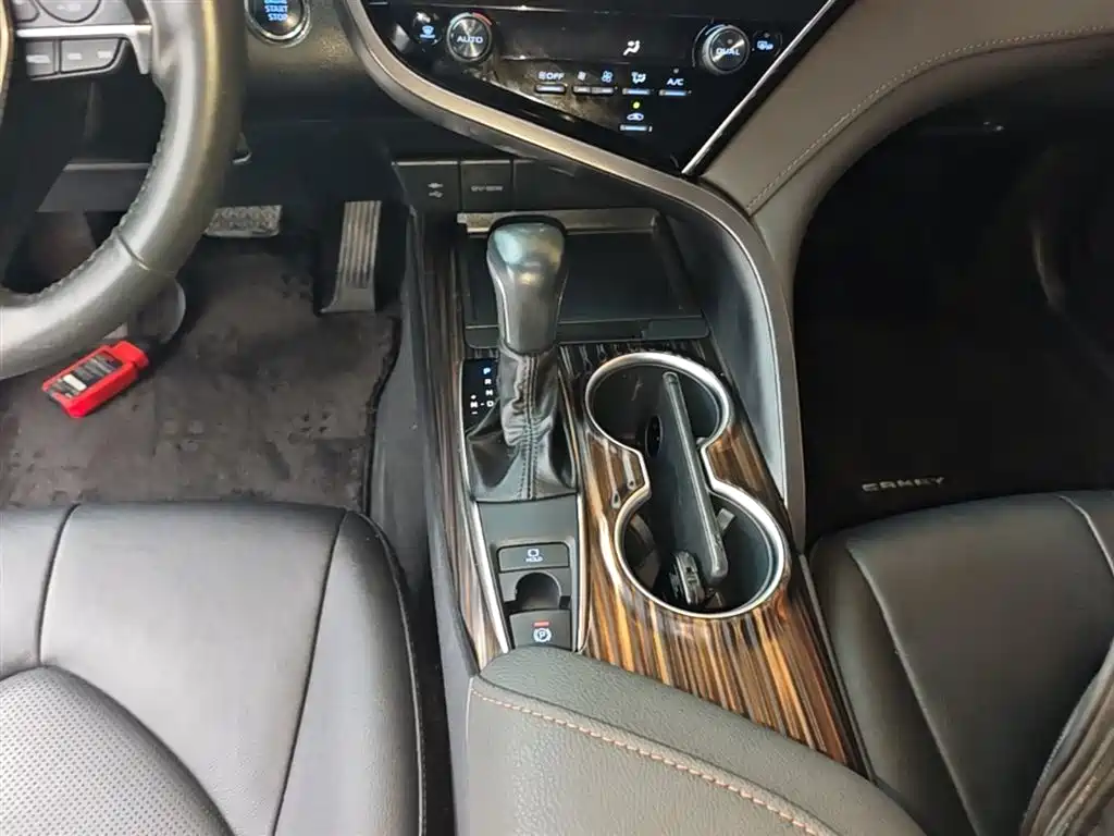 Toyota Camry 2019 Facelift 2.0G Luxury Edition фото 14