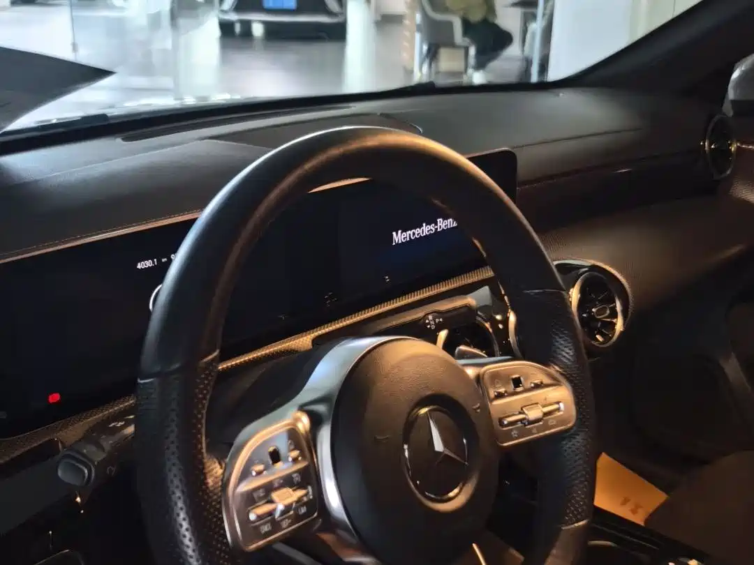 Mercedes-Benz A-Class 2019 A 200 L Sport Sedan фото 9