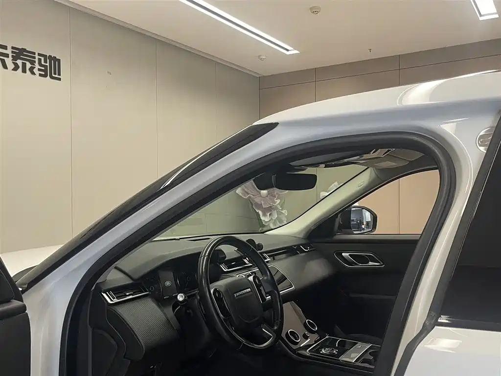 Land Rover Range Rover Velar 2019 250PS фото 23
