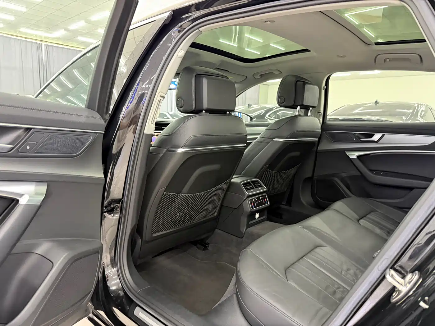 Audi A6L 2019 45 TFSI Premium Elegance фото 6