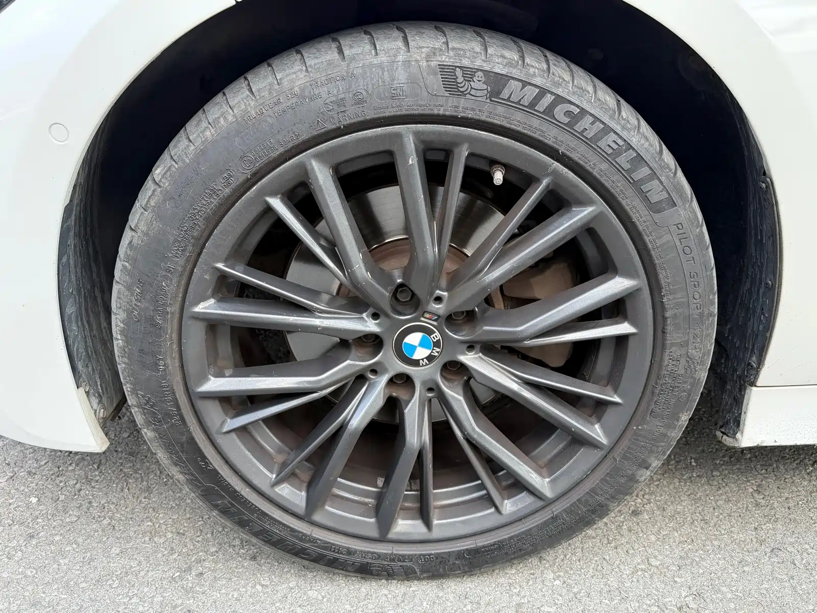 Photo 11 - BMW 3 Series