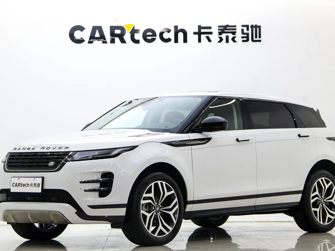Land Rover Range Rover Evoque 2024 Range Rover Evoque L 249PS Light Master Edition