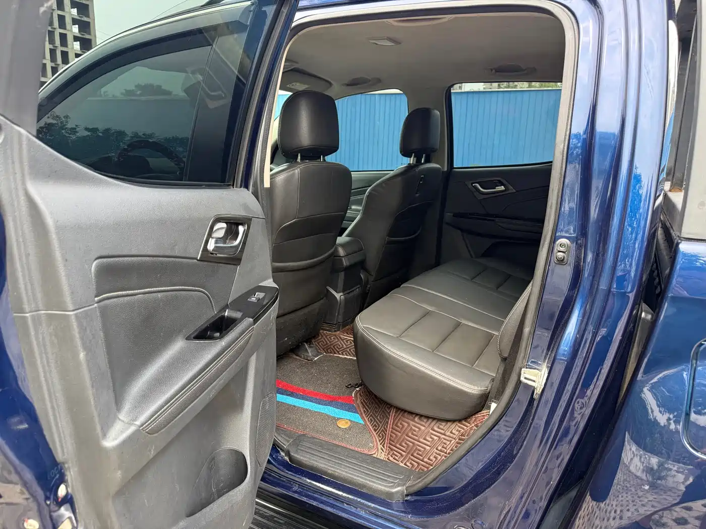 Фото 5 - Isuzu D-MAX