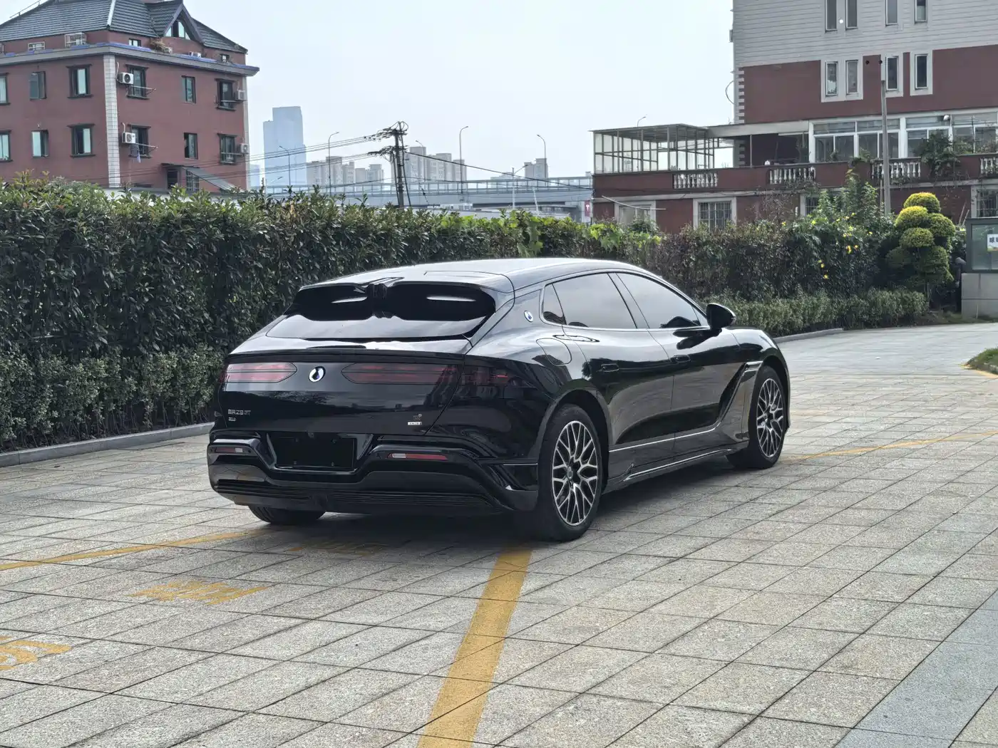 Denza Z9GT 2026 2026 Model Yi San Fang Flash Charge Honor Edition