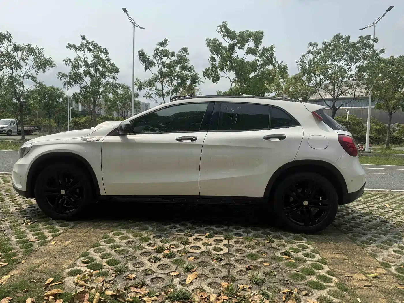 Mercedes-Benz GLA 2016 GLA 200 Dynamic фото 18