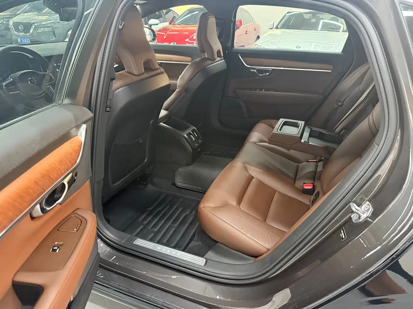 Photo 14 - Volvo S90