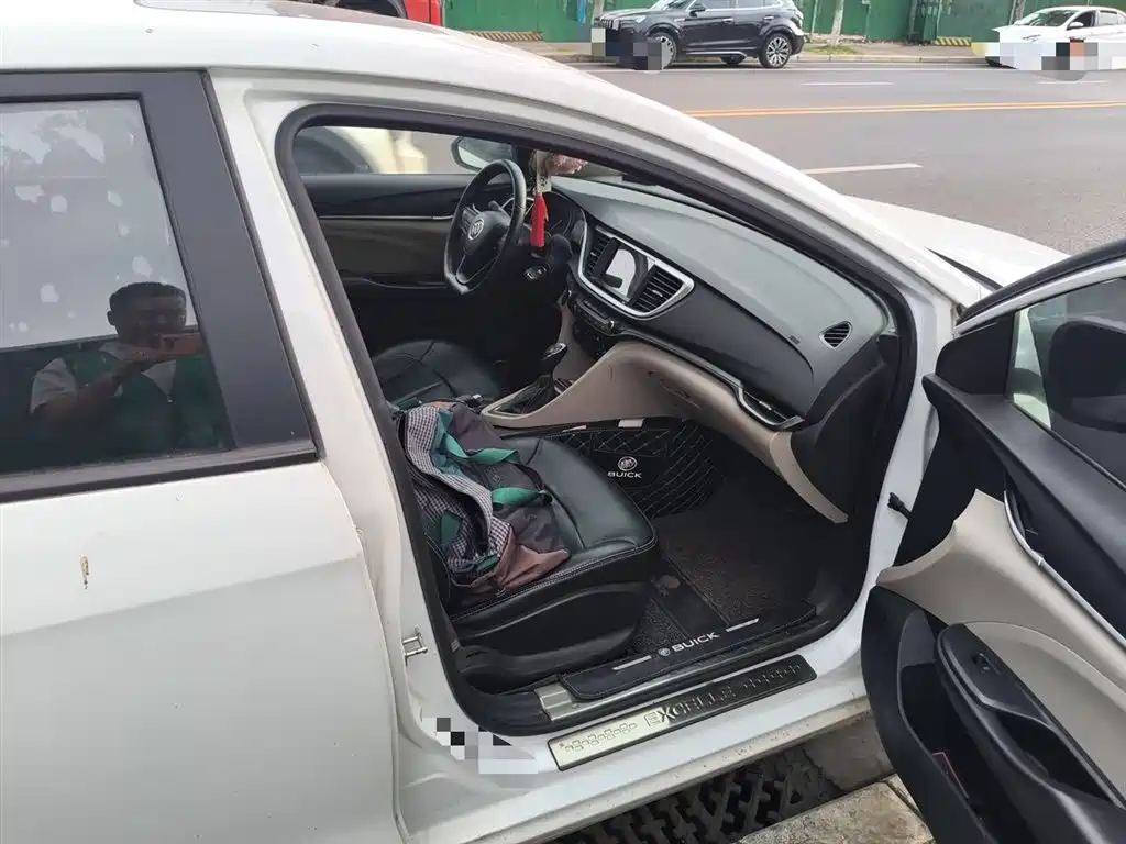 Buick Excelle 2015 15N Automatic Elite фото 19