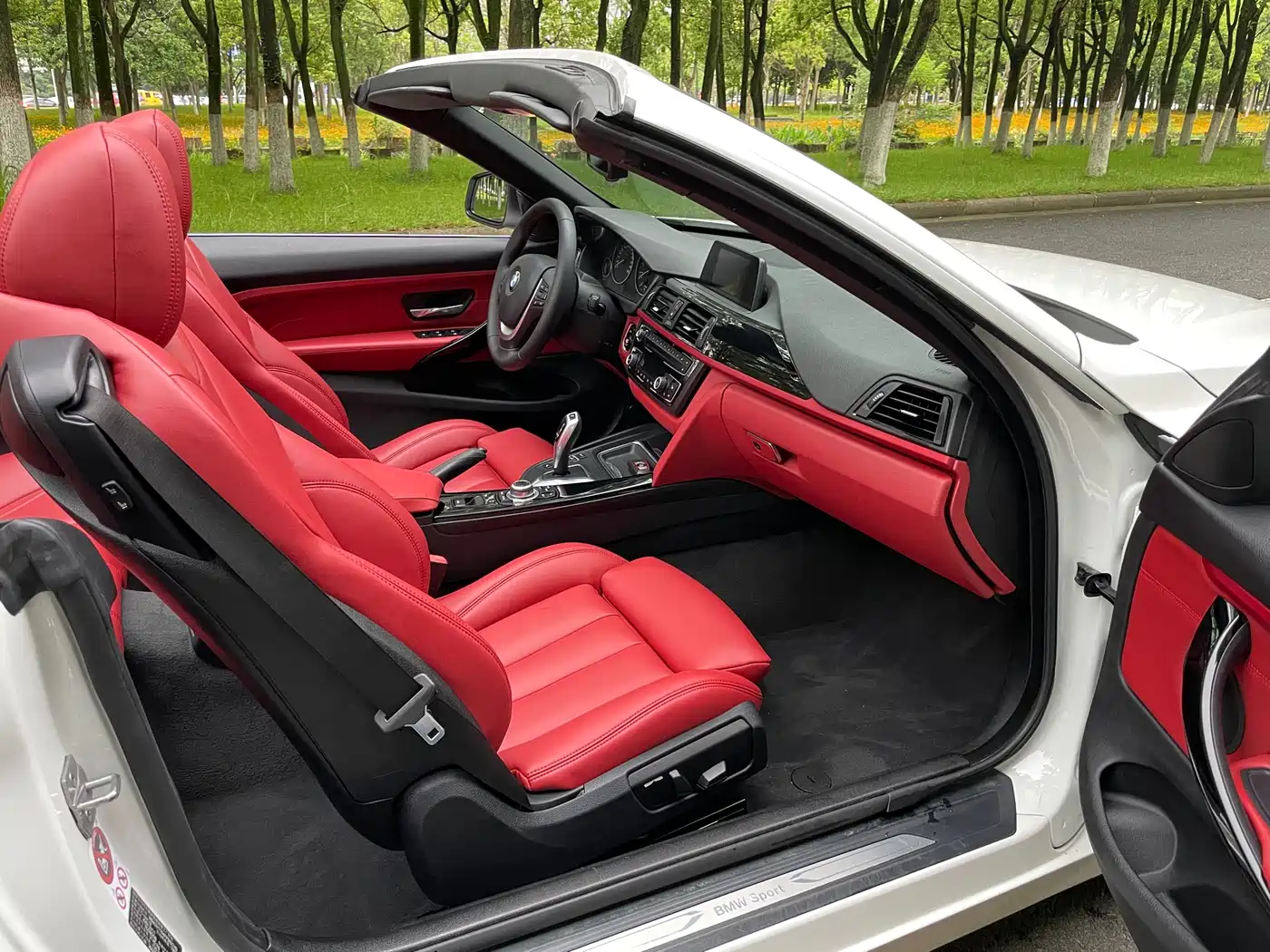 BMW 4 Series 2014 420i Convertible Luxury Design Package фото 17