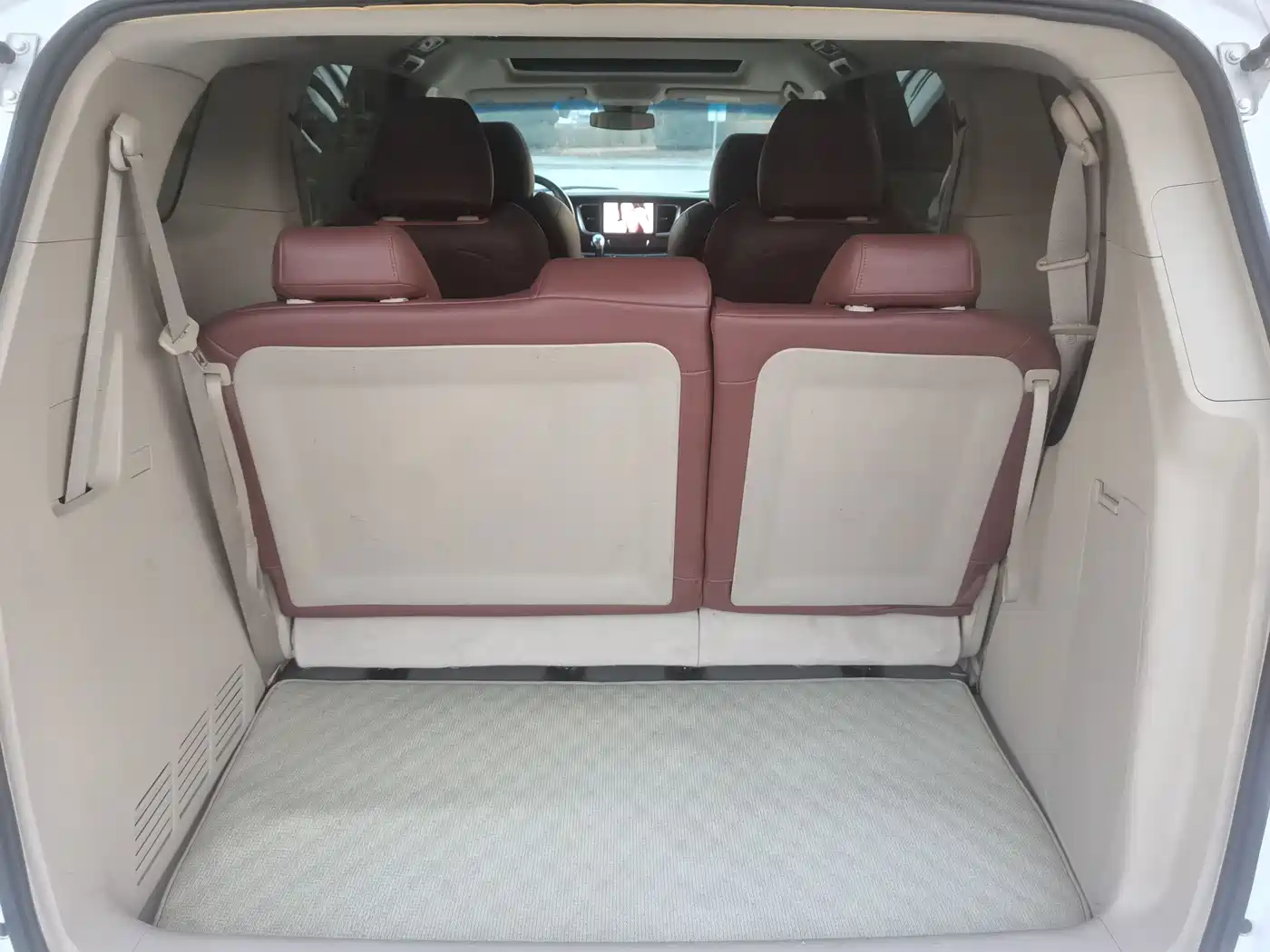 Buick GL8 2014 2.4L CT Luxury Business Comfort фото 9