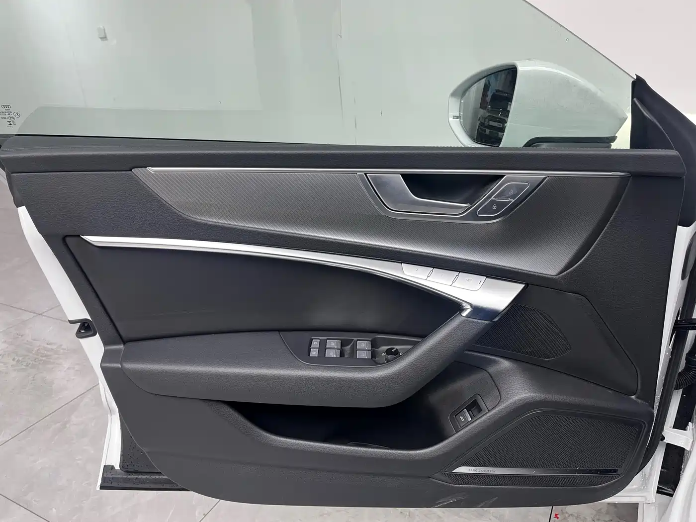 Audi A7 2023 Model 45 TFSI Premium Selection Edition фото 16