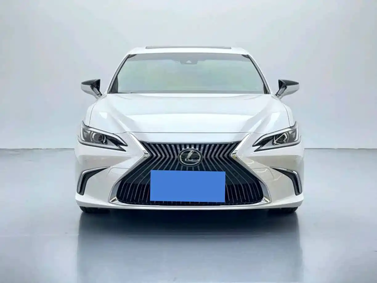 Lexus ES 2018 200 Excellence Edition China V фото 2