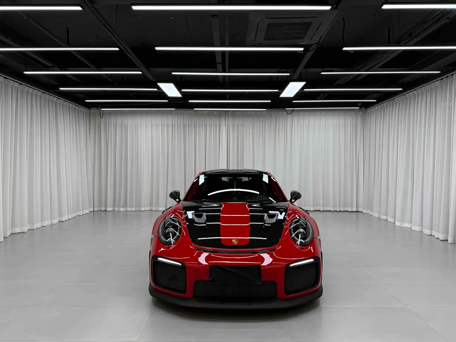 Photo 17 - Porsche 911