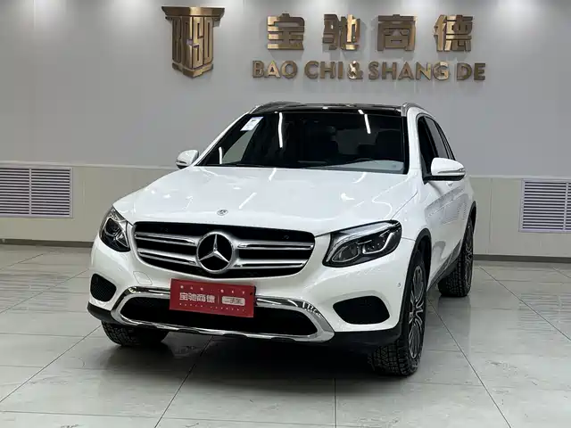 MERCEDES-BENZ GLC