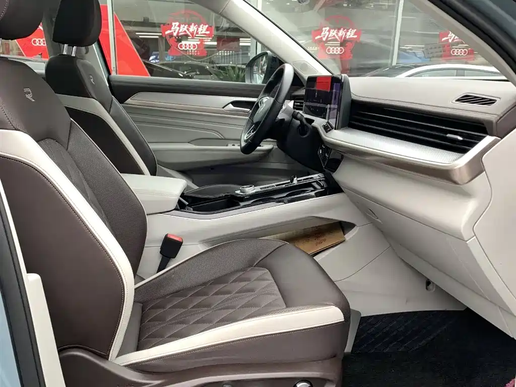 Volkswagen Talagon 2023 380TSI 4WD R-Line Touring Edition фото 12
