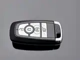 Photo 19 - Lincoln Aviator