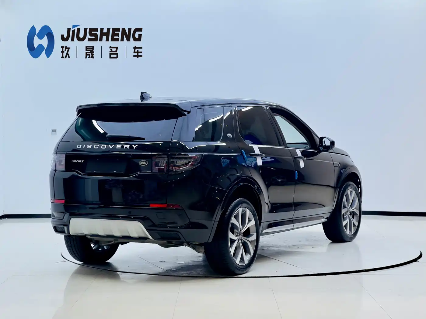 Land Rover Discovery Sport 2025 249PS Performance Tech Edition фото 6