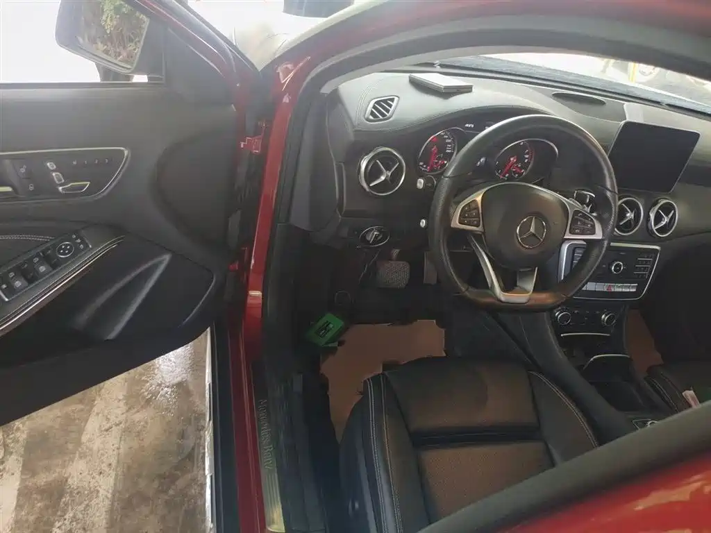 Mercedes-Benz GLA 2019 GLA 200 Fashion фото 14