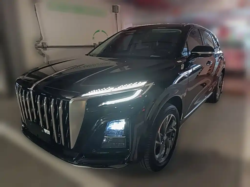 Фото 3 - Hongqi HS3 PHEV