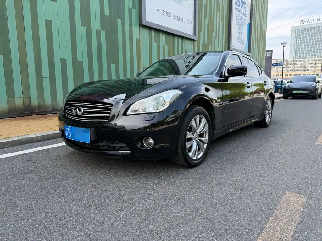 Infiniti Q70 2014 2013 Q70L 2.5L Comfort