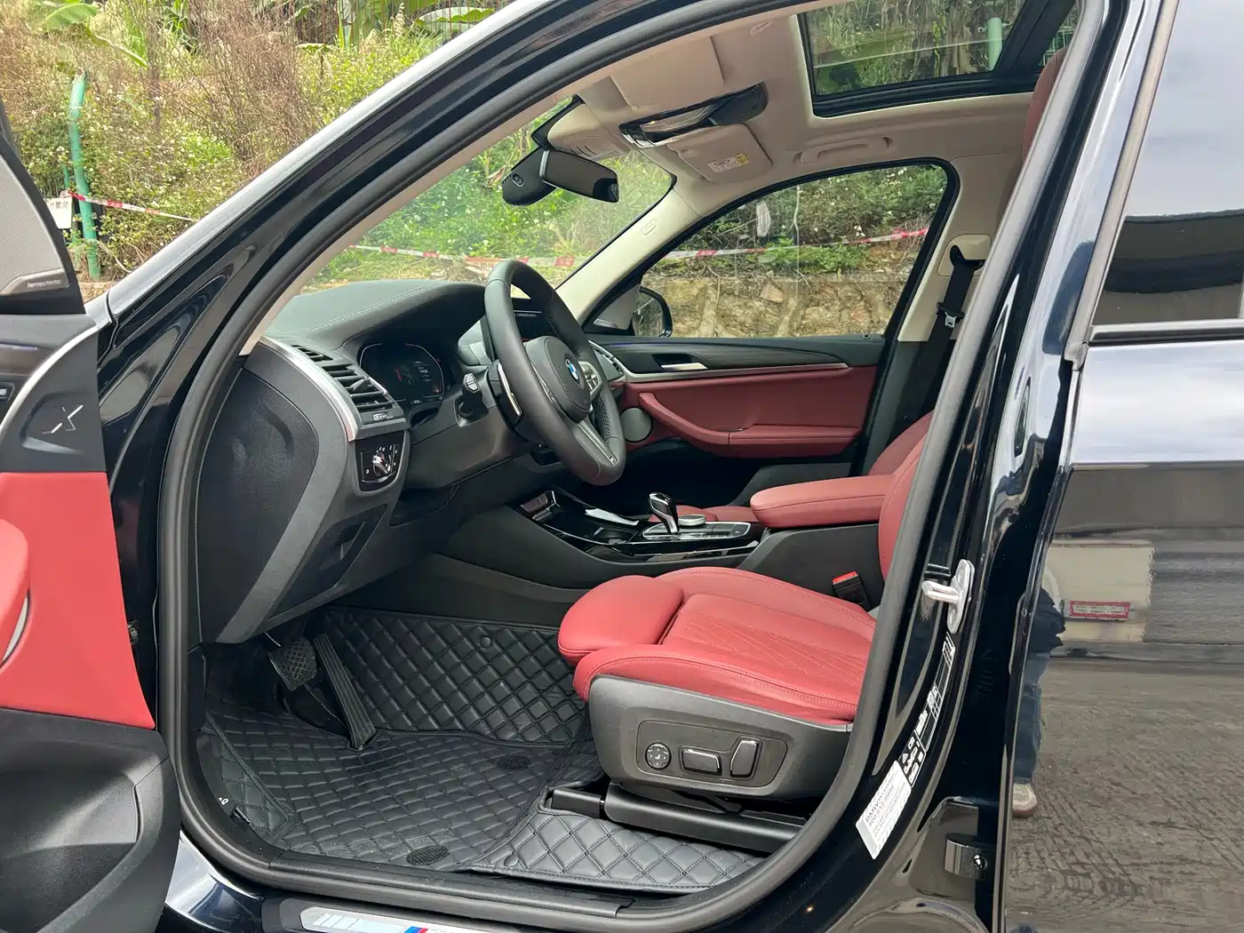 BMW X3 2023 xDrive30i Leading M Night Package фото 4