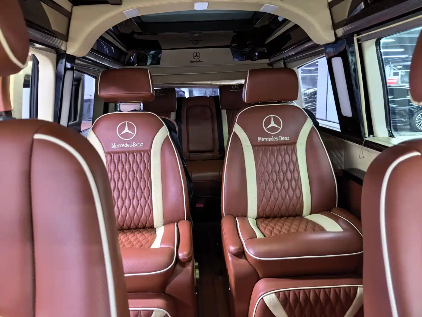 Mercedes-Benz Vito 2013 Model 3.0L Elite Edition фото 12