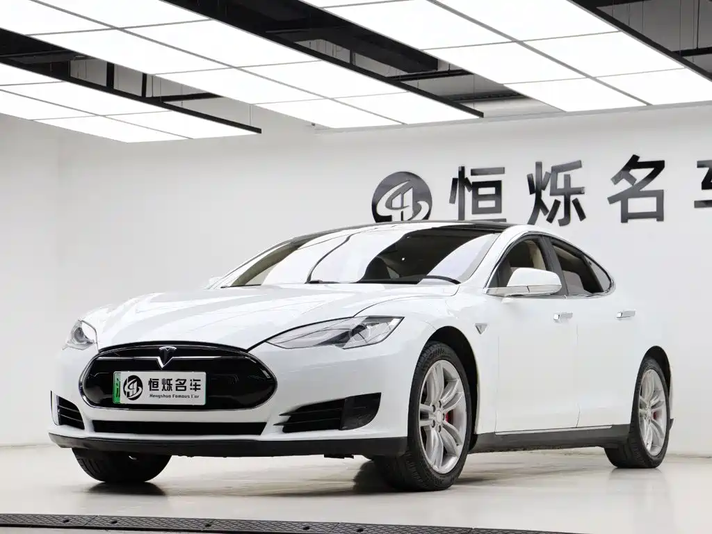 Tesla Model S 2015 2014 Model S P85