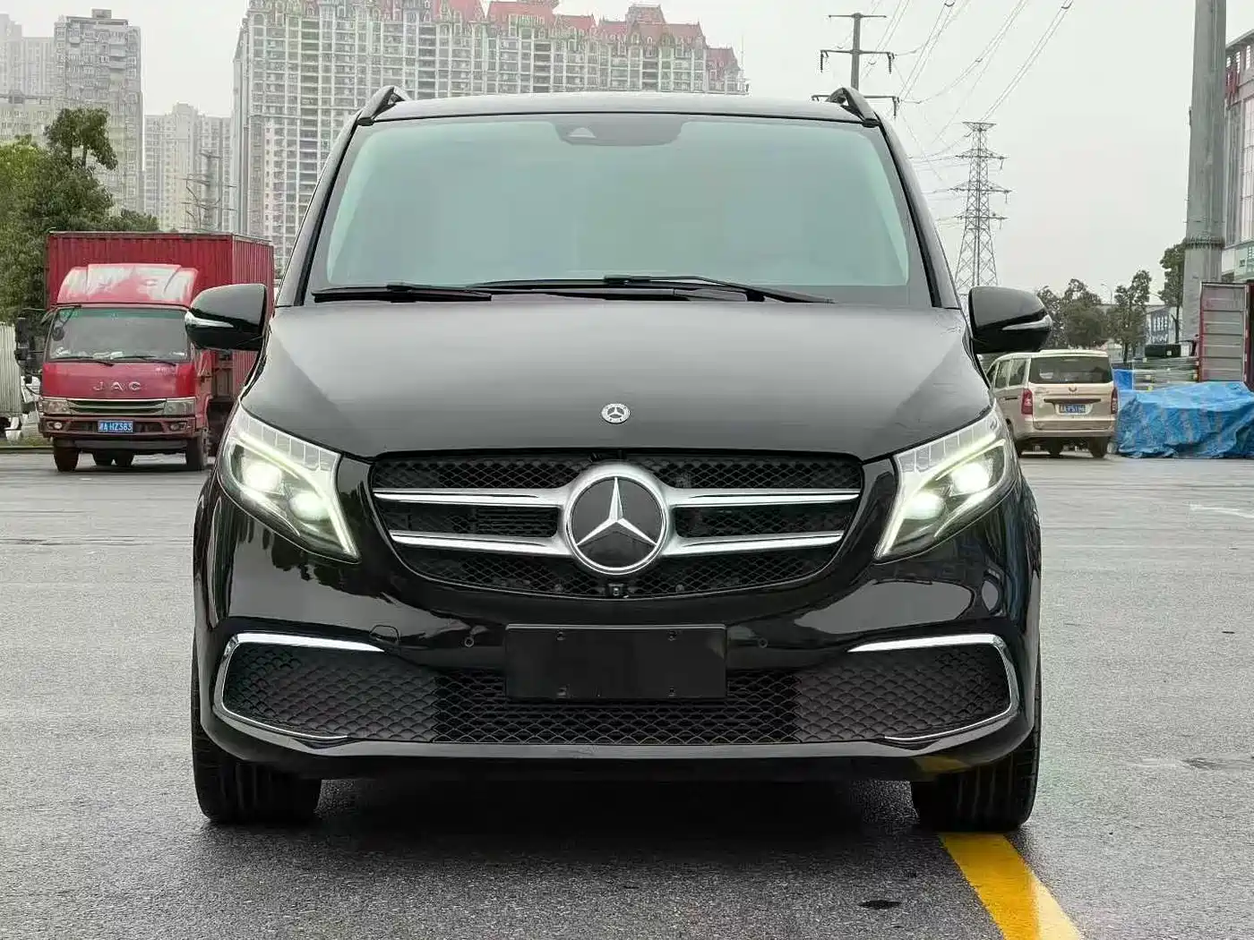MERCEDES-BENZ V CLASS