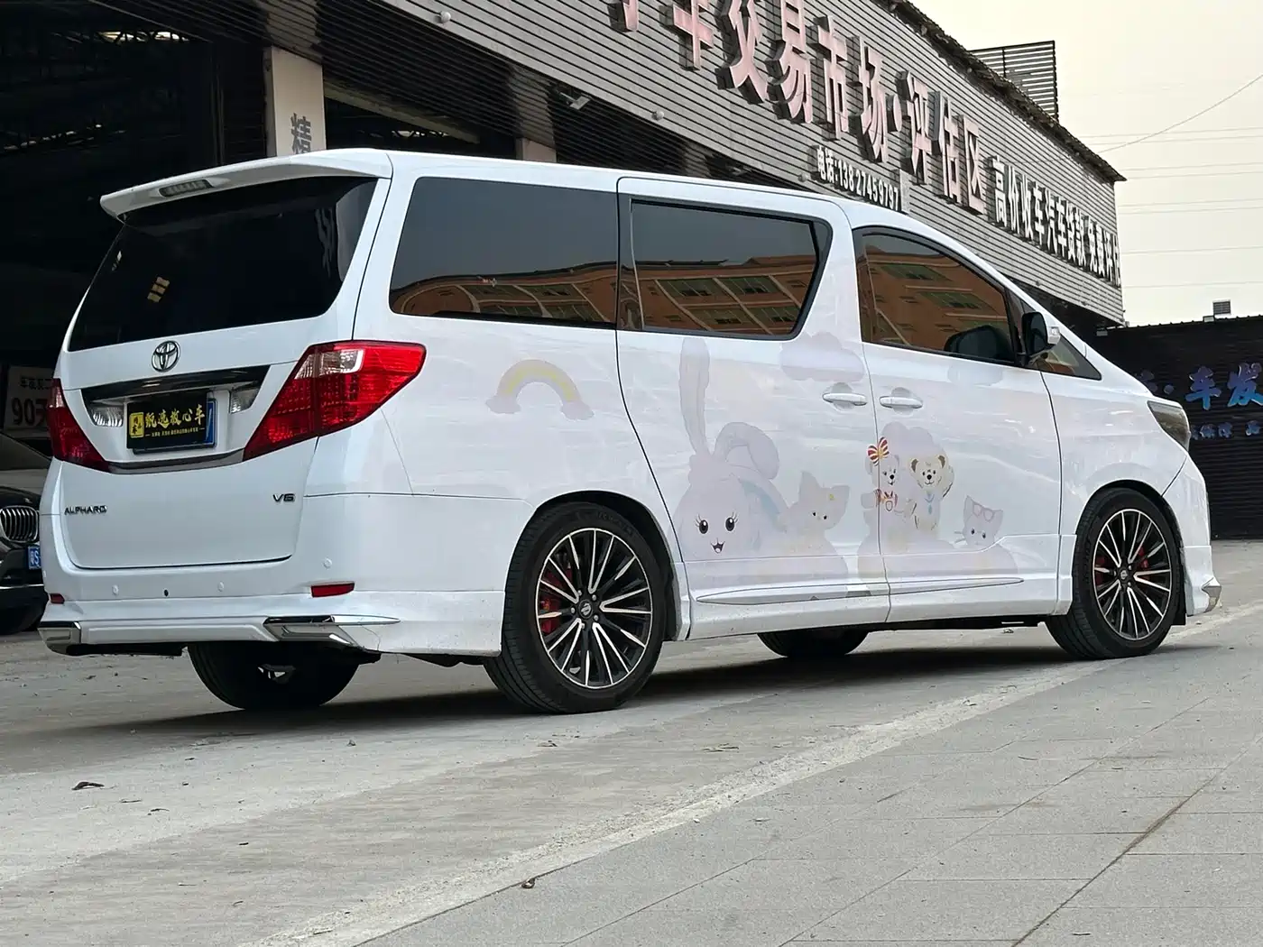 Toyota Alphard 2011 3.5L Luxury Edition фото 4
