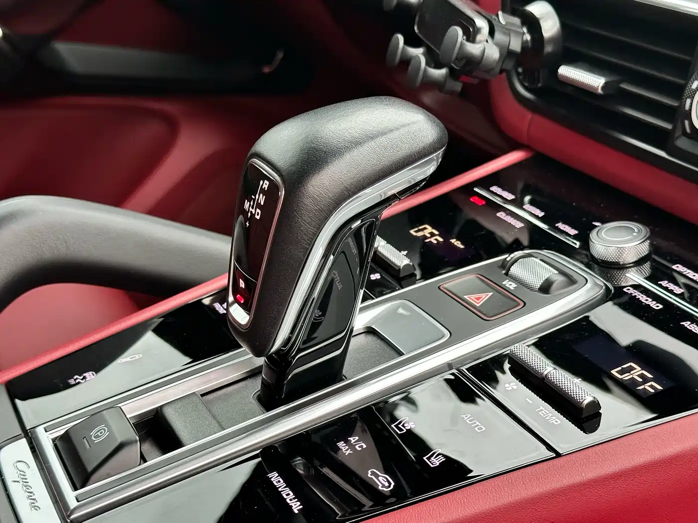 Porsche Cayenne New Energy 2021 Cayenne E-Hybrid 2.0T фото 16