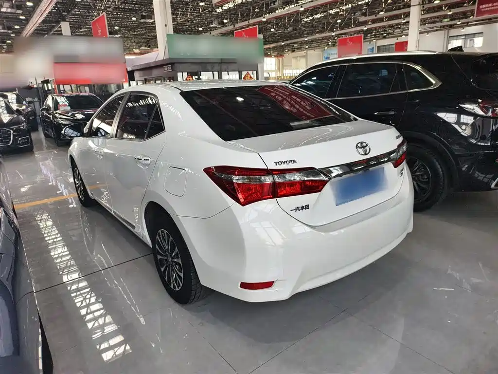 Toyota Corolla 2017 Facelift 1.2T S-CVT GL-i фото 14