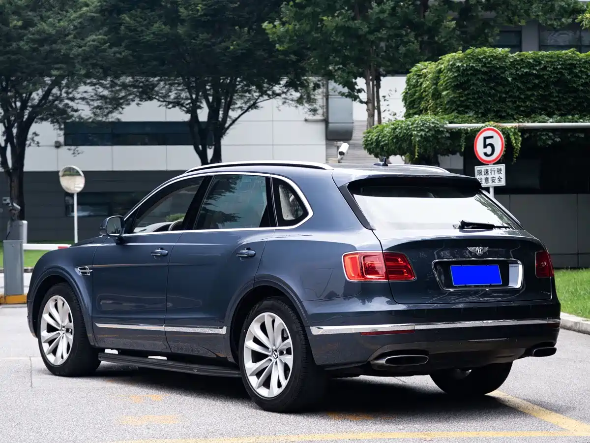 Bentley Bentayga 2017 2017 6.0T Standard Edition