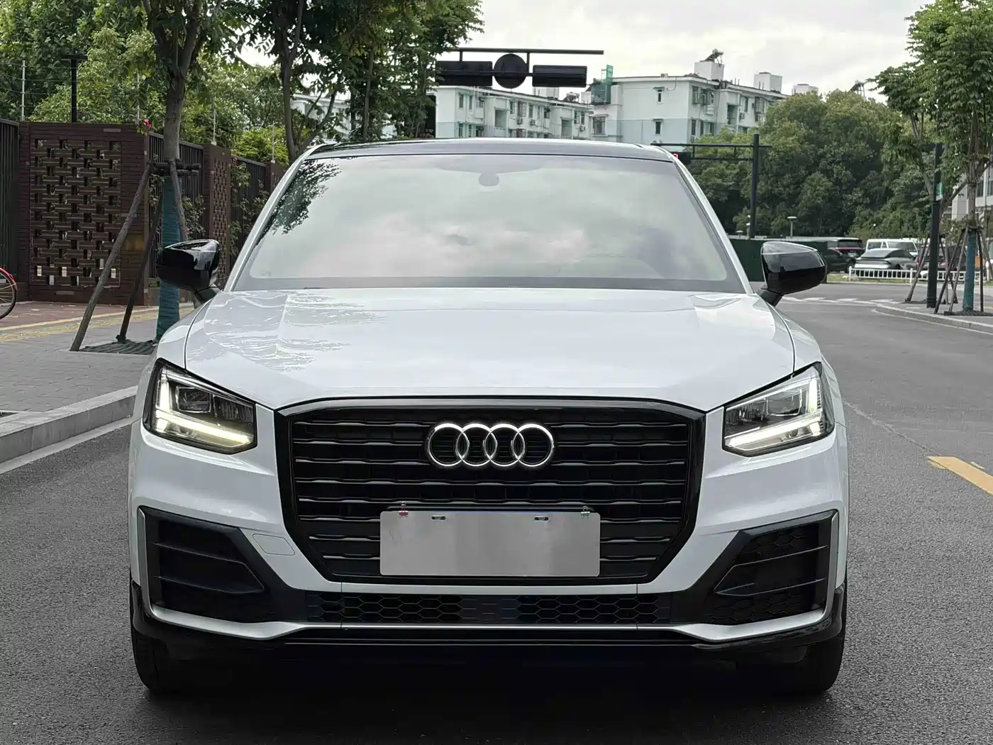 Audi Q2L 2018 35 TFSI Launch Exclusive Edition China VI фото 2