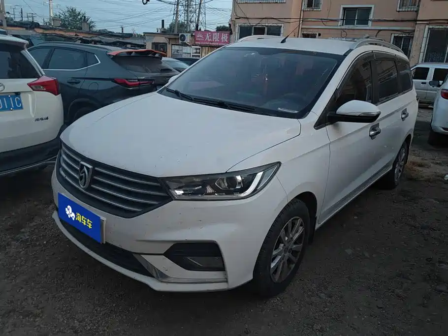 Фото 1 - Baojun 360