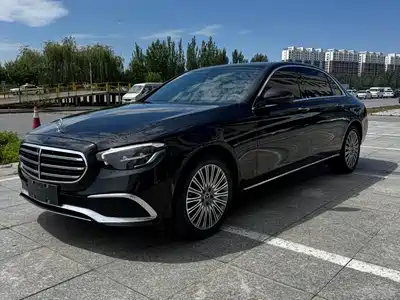 Mercedes-Benz E
