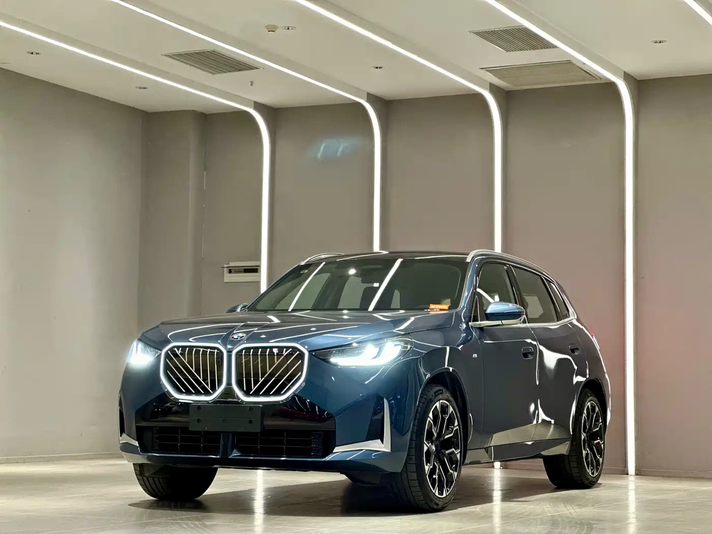 BMW X3 2025 xDrive30L Premium M Sport Package