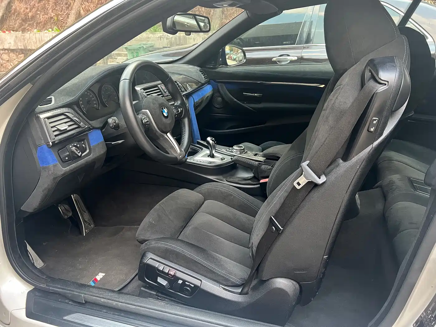 BMW M4 2014 M4 Convertible Coupe фото 5