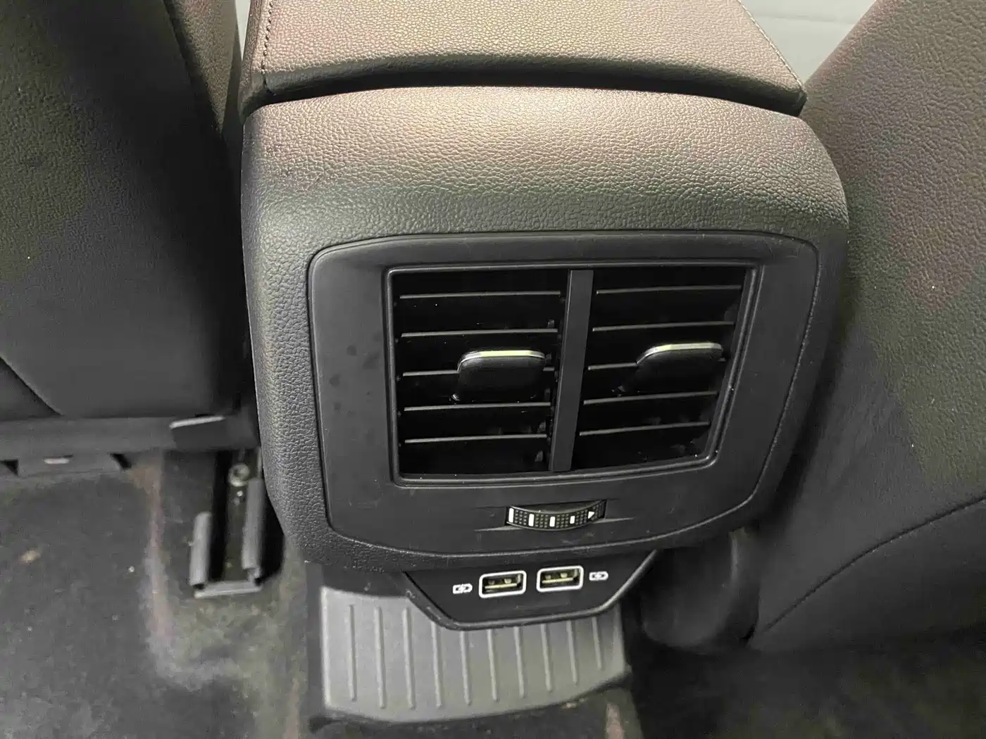 Фото 9 - Volkswagen T-ROC
