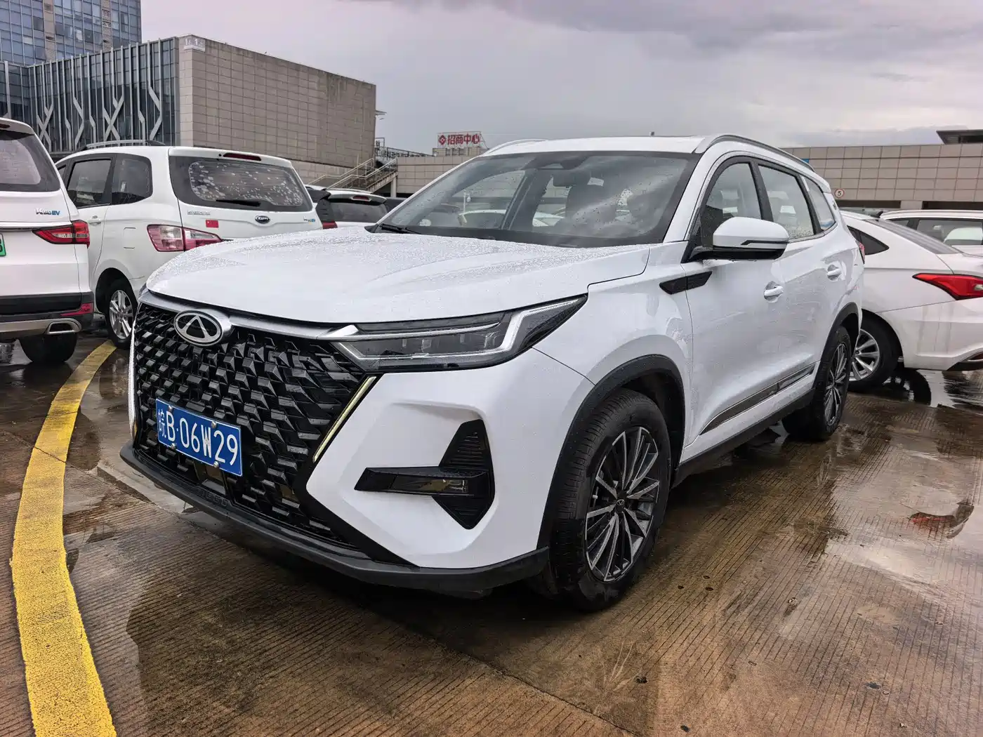 Chery Tiggo 8 PRO 2025 2024 Champion Edition 290T 2WD Peak Edition 7-Seater