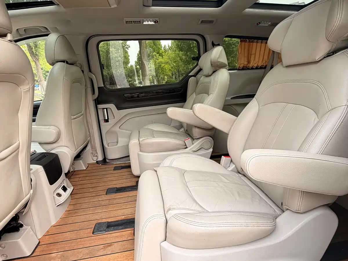 Maxus G10 2017 2018 PLUS 1.9T Automatic Luxury Executive Edition Diesel