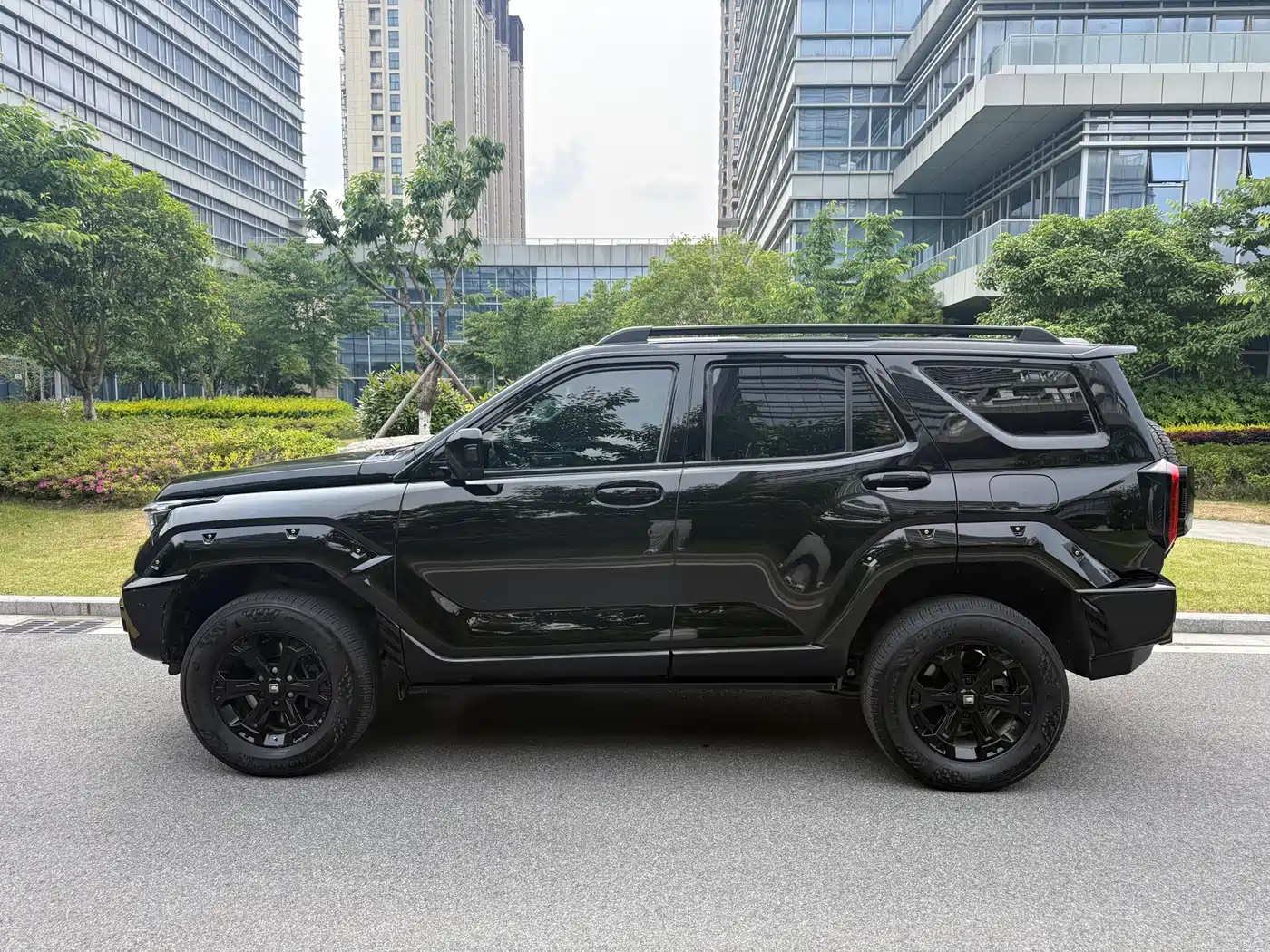 Tank 400 New Energy 2023 Hi4-T Super Edition фото 4