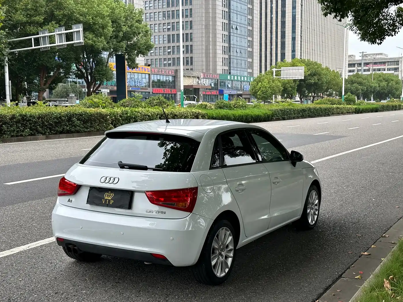 Audi A1 2015 2014 30 TFSI Sportback Fashion