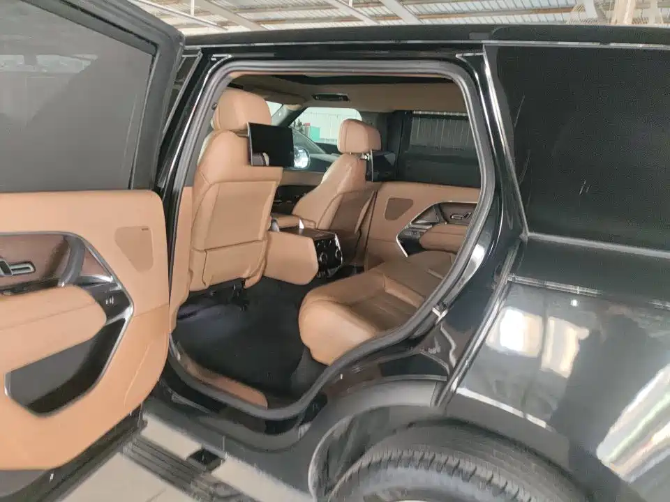 Land Rover Range Rover 2023 2023 3.0 L6 400PS Golden Age Long Wheelbase