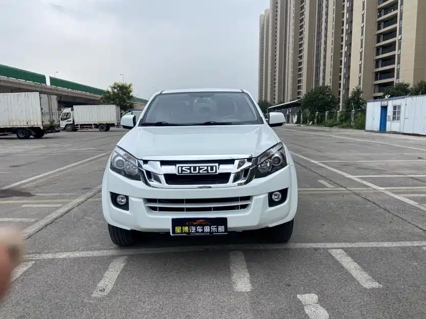 Isuzu Lingtuo 2022 2020 2.5T 2WD Automatic Flagship Edition China VI Extended Version JE4D25Q6A