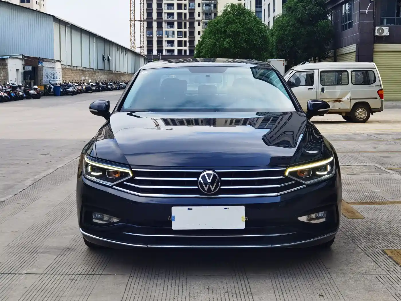 Volkswagen Magotan 2020 280TSI DSG Leading фото 2