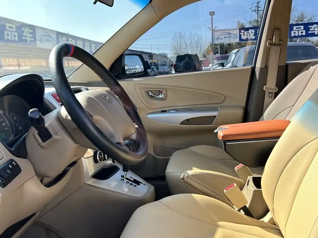 Hyundai Tucson 2009 2.0L Automatic 2WD Sunroof фото 4