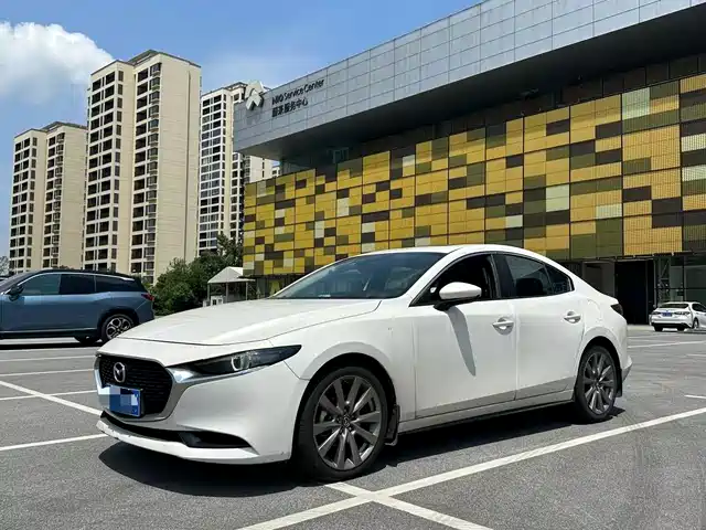 MAZDA 3 ANGKESAILA