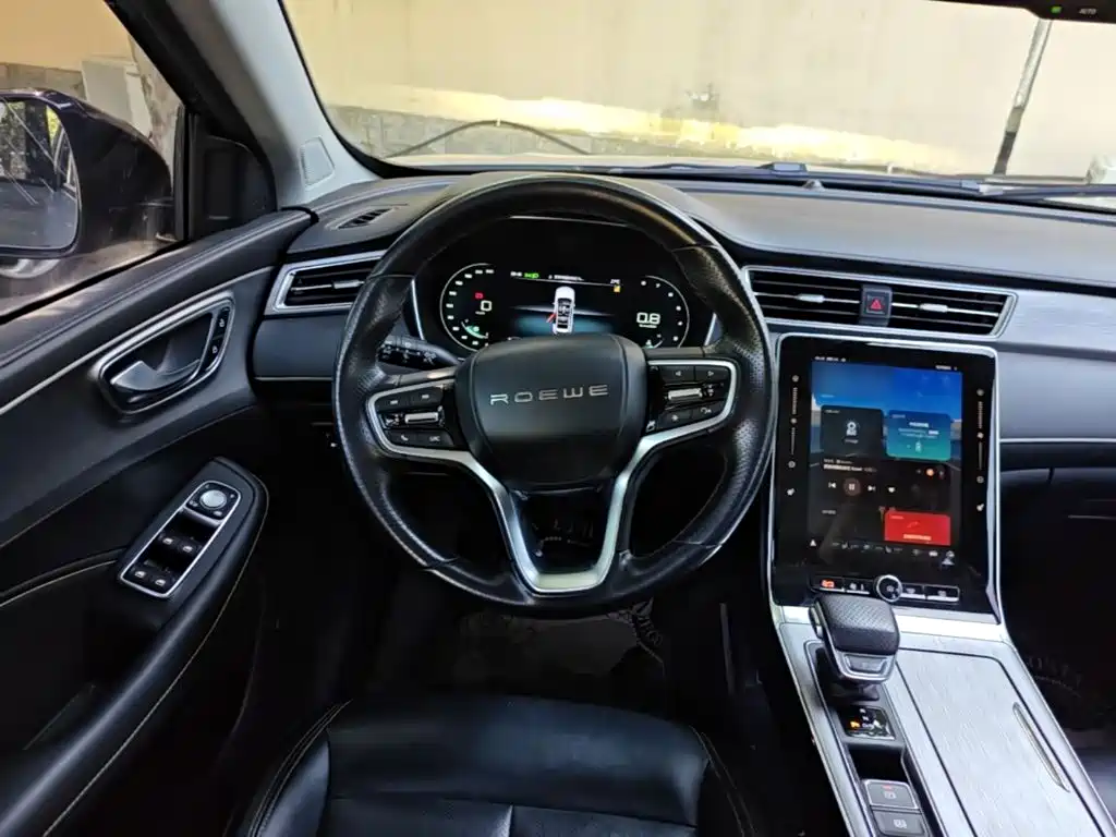 Фото 9 - Roewe RX5
