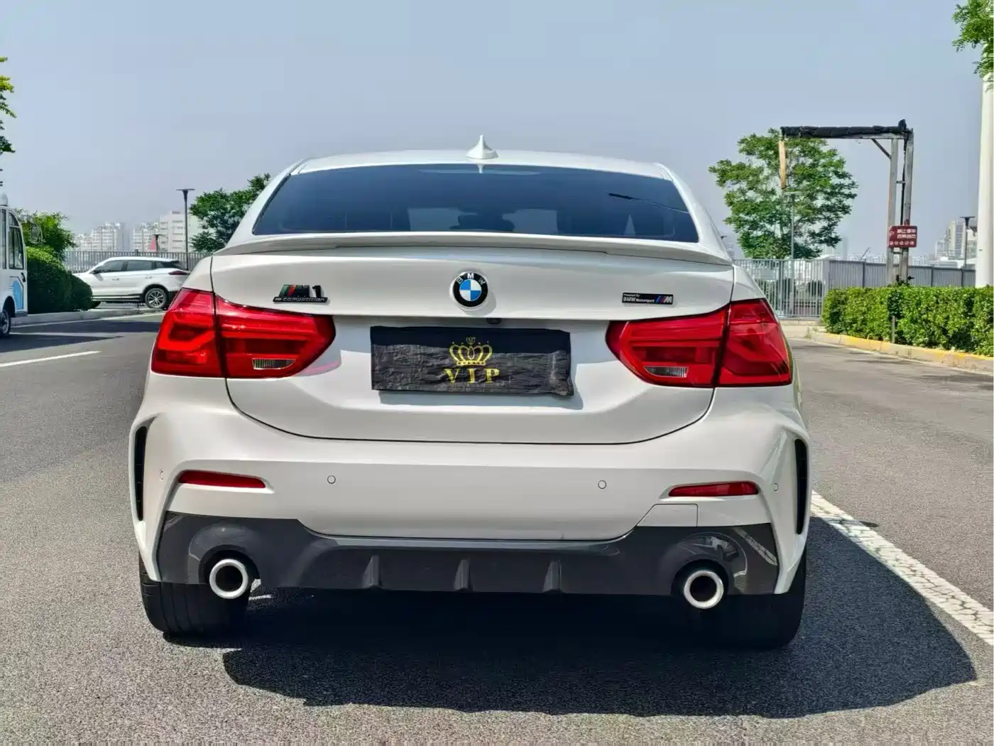 BMW 1-SERIES